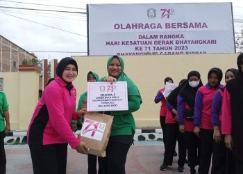 Dalam Rangka HKGB, Bhayangkari Cabang Sidrap Gelar olahraga Bersama Dengan Persit KCK XLIV dan Bulog