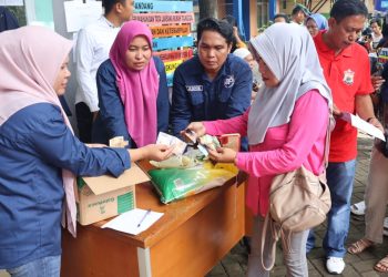 Diserbu Warga, DKP Makassar Jual Pangan Murah di Pannampu