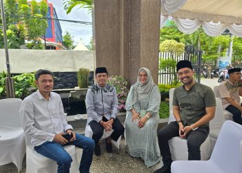 Hari Pertama Idul Fitri 1445 H, Direksi Perumda Parkir Silaturahmi Kediaman Pj Sekda Makassar