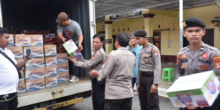 Wujud Kepedulian, Polres Bulukumba Kirim Bantuan Ke Lokasi Bencana Banjir