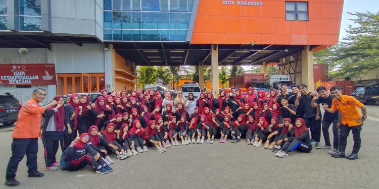Kolaborasi BPBD Kota Makassar dengan Mahasiswa Magang UMI dalam Penanganan Bencana