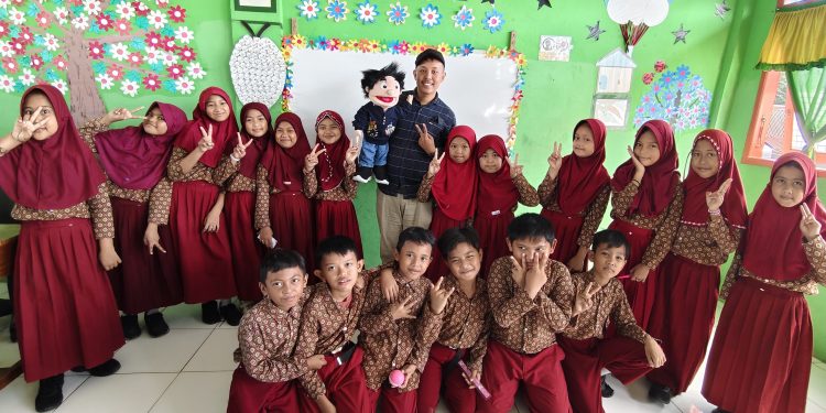 Bersama Sahabat Yatim, Siswa SDI Pannampu 3 Gelar Donasi Gotong Royong