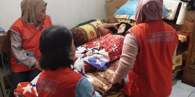 Dinkes Makassar Perkuat Imunitas Masayarakat Melalui Layanan Home Care Dottoro ta’ 24 Jam