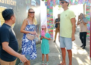 Belum Dibuka Booth DKP kota Makassar Menarik Perhatian Turis Mancanegara