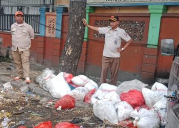 Karena di Sorot, Sampah Depan Pasar Baeng-baeng Akhirnya Bersih Sementara