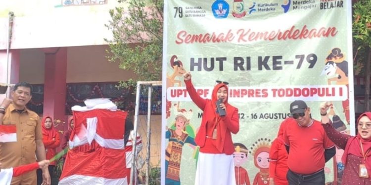 Sorak Drum Band Meriahkan Porseni di SDI Toddopuli 1