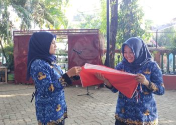 Peringati Hari Kedisiplinan, SDI Baraya 1 Kompak Berpakaian Batik