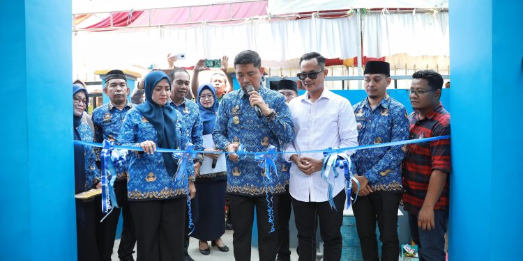 Pjs Wali Kota Makassar Arwin Azis Resmikan Infrastruktur Penyediaan Air Minum di Pannampu Tallo