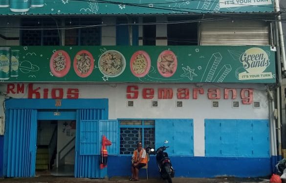 Cium Bau Aroma Tak Sedap, Konsumen di Kios Semarang Rasakan Ini Saat Makan