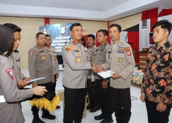 Kunker di Polres Bulukumba, Kapolda Sulsel Berikan Penghargaan, Tali Asih dan Penandatanganan Prasasti