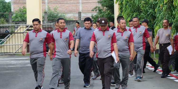 Jaga Kebugaran, Personel Polres Bulukumba Olahraga Jalan Kaki