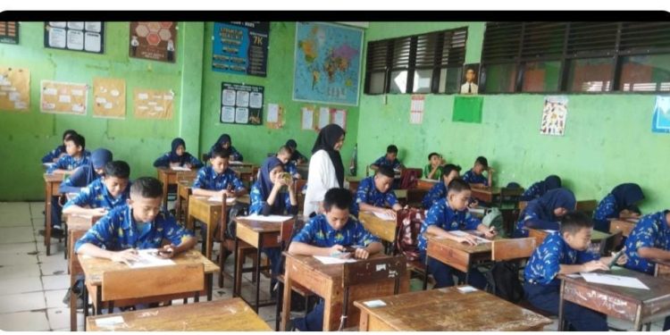 SAS Ganjil di SMPN 4 Makassar Berjalan Lancar