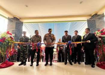 Resmikan Gereja Pantekosta Bathesda Makassar, Danny : Jadikan Rumah Ibadah Sebagai Tempat Bermanfaat Bagi Umat