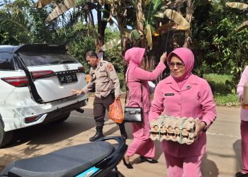 Peduli Sesama, Polres Palopo Salurkan Bantuan Sembako ke Warga Membutuhkan