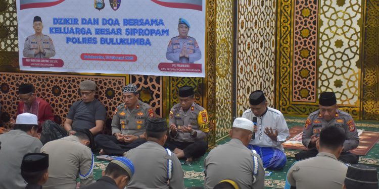 Malam Nisfu Sya’ban, Propam Polres Bulukumba Gelar Yasinan, Dzikir dan Doa Bersama