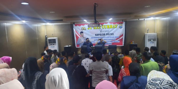 Jumat Curhat Rutin Kapolda Sulsel Dengar Keluhan Warga Tallo Terkait Air Bersih