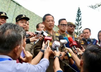 Mendagri Muhammad Tito Karnavian Menteri Dalam Negeri (Mendagri) ketika memberikan keterangan kepada awak media di sela retret di Akmil Magelang, Sabtu (22/2/2025). Foto: Puspen Kemendagri