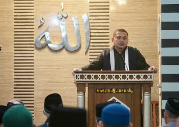 Wali Kota Makassar Dorong Peningkatan Pendidikan dan Kebersihan di Masjid Al Irshan Minasa Upa