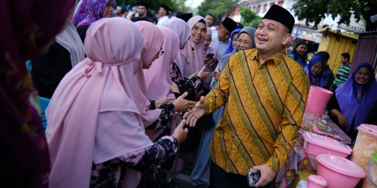 Munafri Arifuddin Sampaikan Komitmen Tingkatkan Kualitas Pekerja Sosial saat Buka Puasa Bersama Warga Maccini