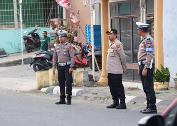 Pastikan Arus Lalulintas Lancar, Kapolres Bulukumba Cek Anggota Pengaturan dijalan