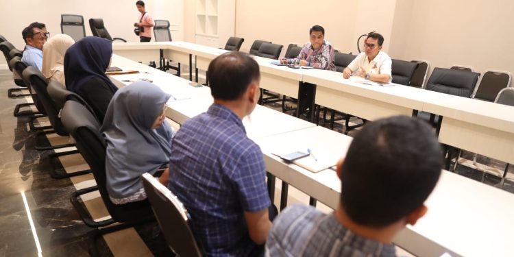 Pj Sekda Irwan Adnan Instruksikan Segerakan Pembayaran THR ASN Pemkot Makassar 100 Persen