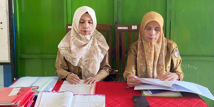 Tingkatkan Kinerja Guru, Kepala SDN Pongtiku 2 Observasi Guru Kelas