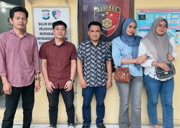 Lembaga Bantuan Hukum Suara Panrita Keadilan Sulbar Dampingi Korban Dugaan Pencemaran Nama Baik dan penggelapan di Polres Polman