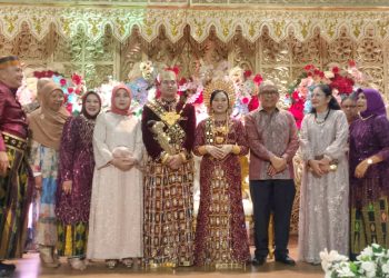 Wakil Wali Kota Makassar Hadiri Sejumlah Momen Bahagia Warga dan Acara Adat Budaya