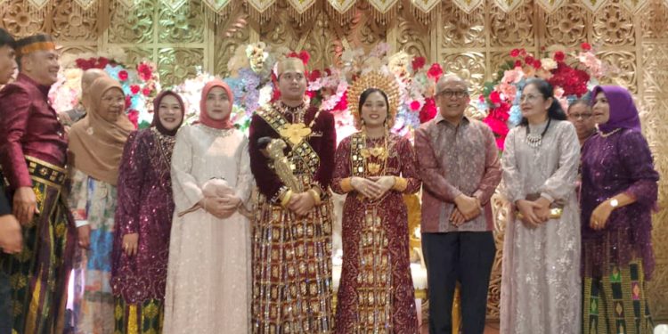 Wakil Wali Kota Makassar Hadiri Sejumlah Momen Bahagia Warga dan Acara Adat Budaya