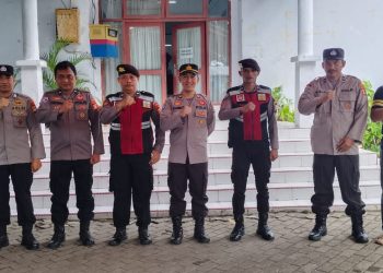 Polisi Laksanakan Pengamanan Ibadah Jumat Agung Bagi Umat Kristiani di Bulukumba
