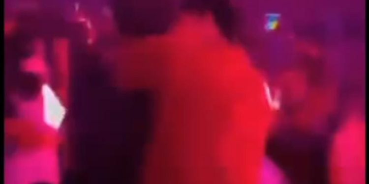 Helen’s Play Mart Makassar Jadi Sorotan, Pasangan Sesama Jenis Viral di Media Sosial