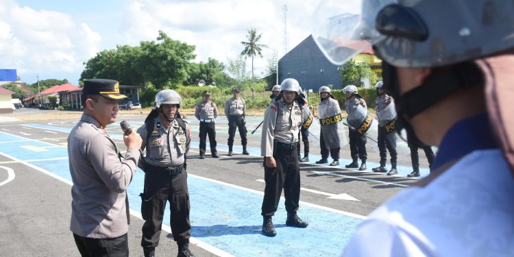 Kapolres Bulukumba AKBP Restu Wijayanto Pantau Langsung Latihan Dalmas, Ini Pesannya