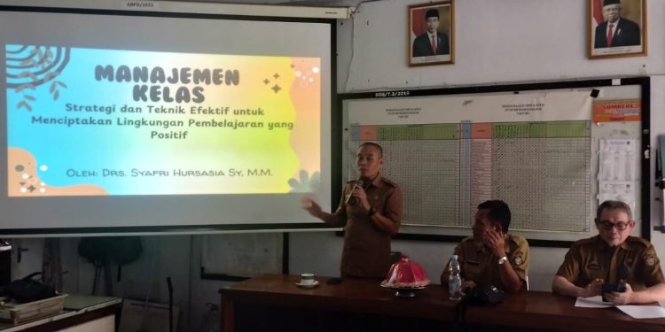 UPT SPF SMPN 4 Makassar Gelar Coaching/Mentoring Pelaksanaan Observasi PMM Tahun 2025