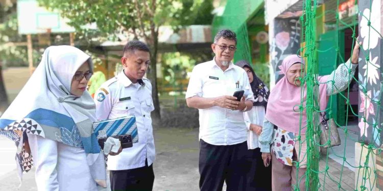 SMPN 27 Makassar Serius Kejar Predikat Sekolah Adiwiyata