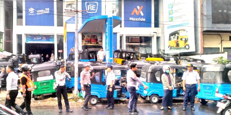 Bebas Beraktivitas, Bajaj di Makassar Kuat Dugaan Ada Yang Beri Peluang