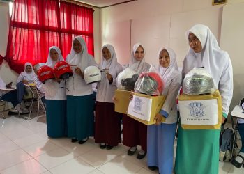 Satlantas Polres Bulukumba Sosialisasikan Tertib Berlalu Lintas di Kampus STIKES