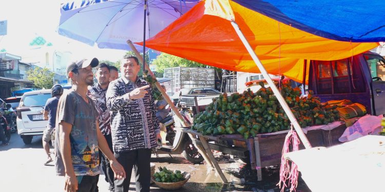 Inspeksi Mendadak di Baeng-Baeng, Walikota Makassar Tegur Jukir dan Pk5 Yang Melanggar