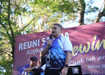 Bersama Kabarharkam Polri, Wali Kota Munafri Lepas Peserta Jalan Sehat SMADA 88 Makassar