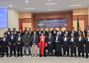 Puluhan Advokat Di Sumpah di Pengadilan Tinggi Makassar Setelah Melewati Proses Adminitrasi Dan Pelantikan di OA PERADMI