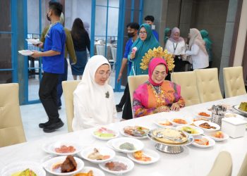 Kuliner Padang Hadir Lebih Dekat, Melinda Aksa Resmikan Cabang Baru Restoran Surya Manik