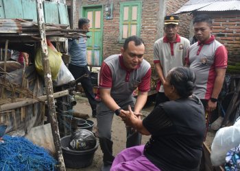 Wujud Kepedulian, Polres Bulukumba Siap Renovasi Rumah Nenek Jawiah yang Hampir Roboh