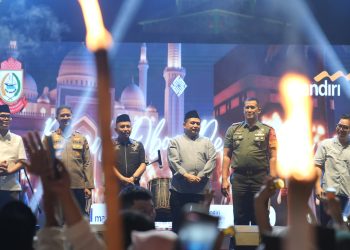 Pawai Obor Muharram, Wali Kota Munafri Ajak Warga Rayakan Hijrah dengan Semangat Baru
