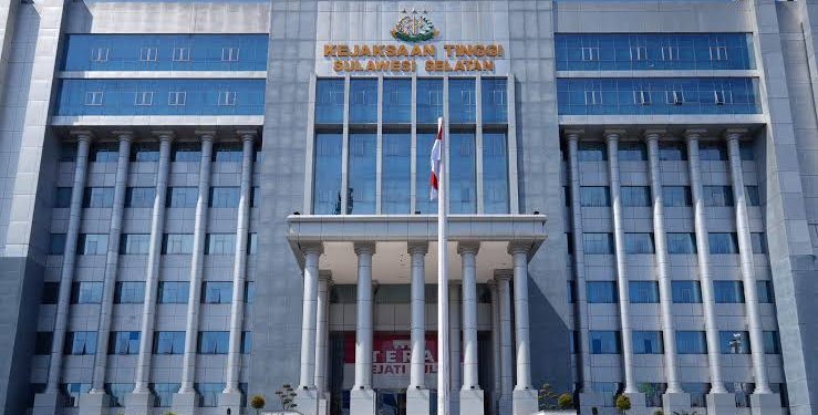 Sejumlah Kadis Buru-Buru Kabur Usai Menjalani Pemeriksaan di Kejati Sulsel