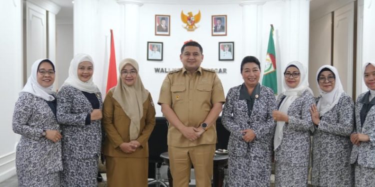 Kadis Kesehatan Dampingi Walkot Munafri Terima Audiensi IBI Kota Makassar