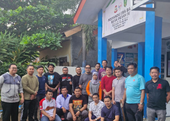 Wujudkan Kesehatan Lingkungan, Dinas Kesehatan Kota Makassar Ikut Serta dalam Gerakan Jumat Bersih di Kelurahan Panampu