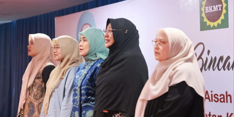 Didampingi Kadis Kesehatan, Wawali Aliyah Hadiri Gathering Badan Usaha Peduli Kesehatan Pekerja di Makassar