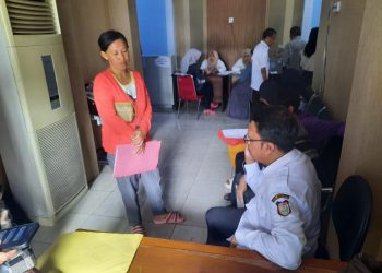 Satu Persatu Kabid SMP Makassar Terima Aduan Warga Hingga Kelelahan