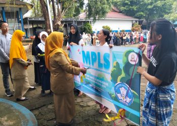 Luar Biasa, SPMB 2025 dan MPLS di SMPN 20 Makassar Lancar