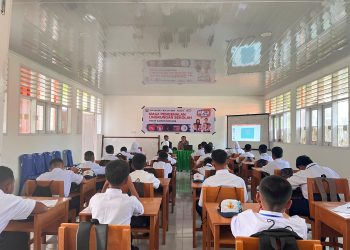 Bhabinkamtibmas Masuk Sekolah, Sosialisasikan Bahaya Narkoba dan Judi Online di SMPN 7 Bulukumba