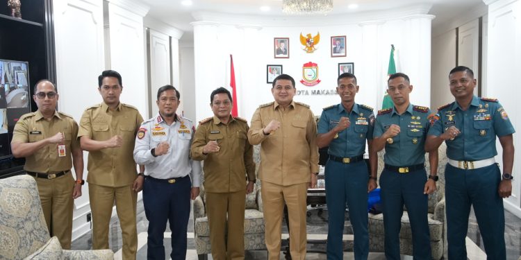 Wali Kota Munafri, Terima TNI AL Bahas Pelayaran Diplomasi Taruna AAL KJK 2025